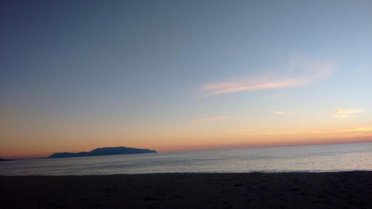 Beach House Into The Green! Preveza Buitenkant foto