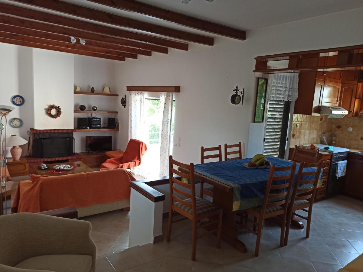 Beach House Into The Green! Preveza Buitenkant foto